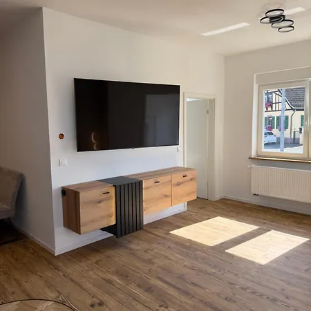 Buckel Apartment *